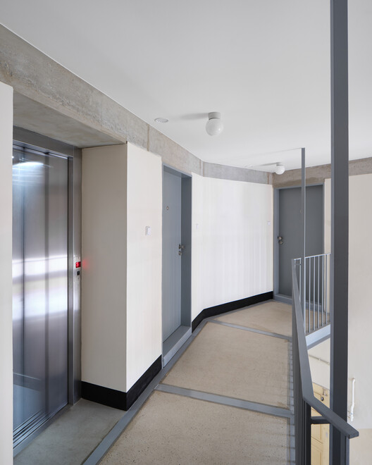 Harfa Rooftop Extension / matěj šebek architekti Harfa Rooftop Extension / matěj šebek architekti - Interior Photography, Glass, Concrete
