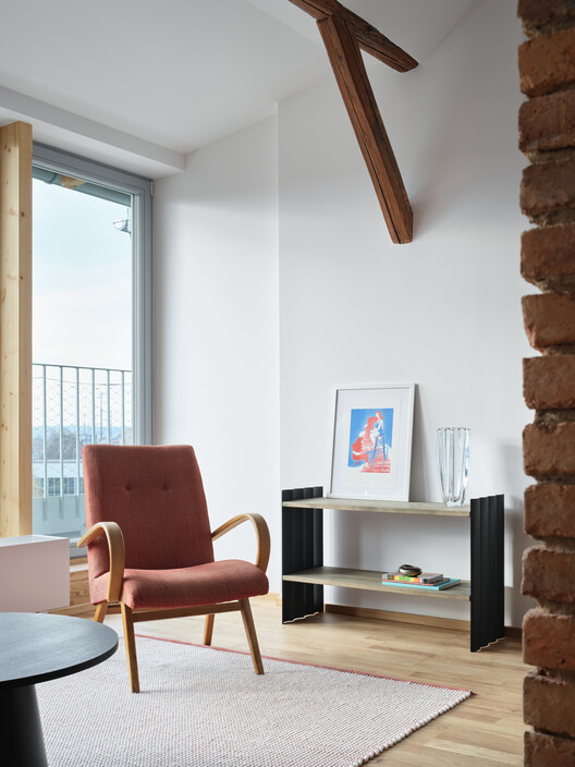 Harfa Rooftop Extension / matěj šebek architekti Harfa Rooftop Extension / matěj šebek architekti - Interior Photography, Living Room, Wood, Shelving, Chair