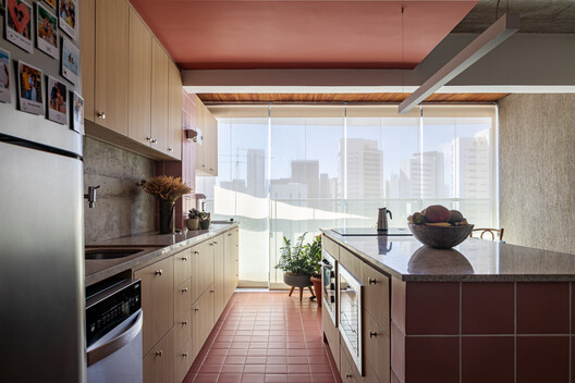 ABC Apartment / agência campo espacial ABC Apartment / agência campo espacial - Interior Photography, Kitchen, Countertop, Wood, Sink, Chair, Glass