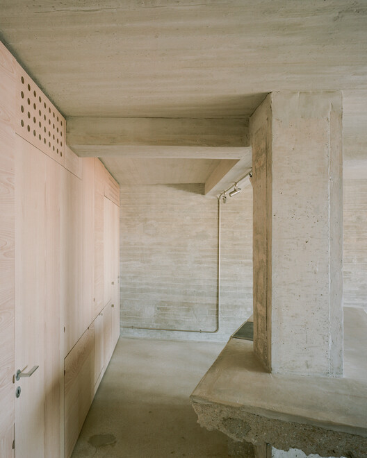 Casa en Tinos / Kelly Spanou - Imagen 9 de 33