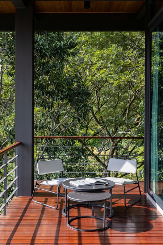 Liù Lín Residence / Choo Gim Wah Architect Liù Lín Residence / Choo Gim Wah Architect - Exterior Photography, Wood, Chair, Forest