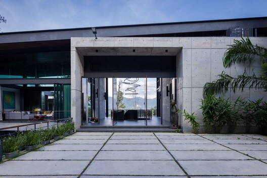 Liù Lín Residence / Choo Gim Wah Architect Liù Lín Residence / Choo Gim Wah Architect - Image 2 of 31