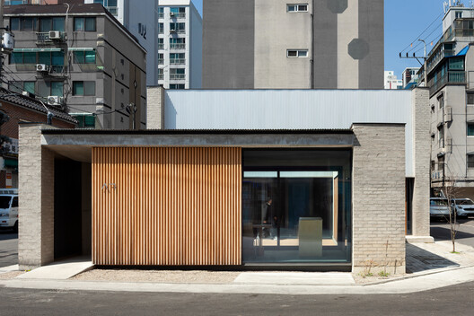 Sungui Church Cultural Space (ㅅㄱ) / SML Sungui Church Cultural Space (ㅅㄱ) / SML - Exterior Photography, Facade, Concrete