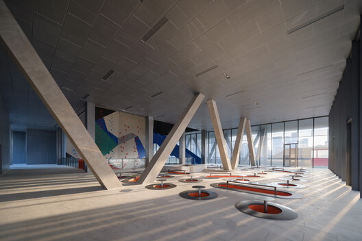 Yuehai Culture and Sports Center / MENG YAN | URBANUS Yuehai Culture and Sports Center / MENG YAN | URBANUS - Image 33 of 54
