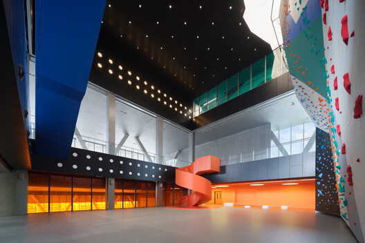 Yuehai Culture and Sports Center / MENG YAN | URBANUS Yuehai Culture and Sports Center / MENG YAN | URBANUS - Image 29 of 54