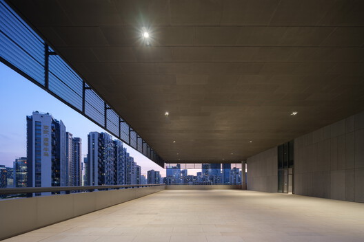 Yuehai Culture and Sports Center / MENG YAN | URBANUS Yuehai Culture and Sports Center / MENG YAN | URBANUS - Interior Photography, Glass, Concrete