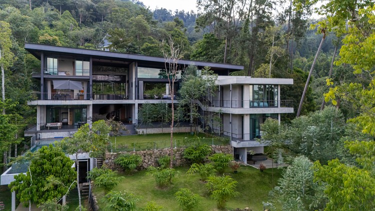  Liù Lín Residence  / Choo Gim Wah Architect - Exterior Photography, Houses, Forest