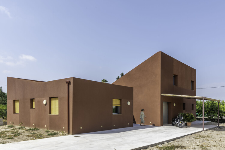 Casa Arena Bruja / Un Estudio Propio - Fotografía exterior, Casas