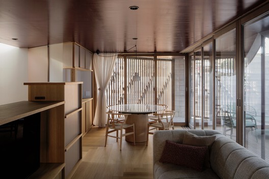 House Around the Corner in Kugahara / some ( ) + Tezzo Nishizawa Architects House Around the Corner in Kugahara / some ( ) + Tezzo Nishizawa Architects - Interior Photography, Wood