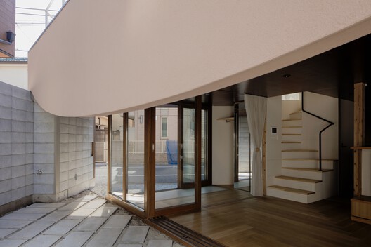 House Around the Corner in Kugahara / some ( ) + Tezzo Nishizawa Architects House Around the Corner in Kugahara / some ( ) + Tezzo Nishizawa Architects - Image 12 of 31