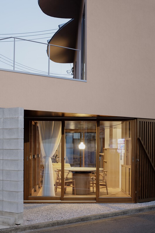 House Around the Corner in Kugahara / some ( ) + Tezzo Nishizawa Architects House Around the Corner in Kugahara / some ( ) + Tezzo Nishizawa Architects - Interior Photography, Wood