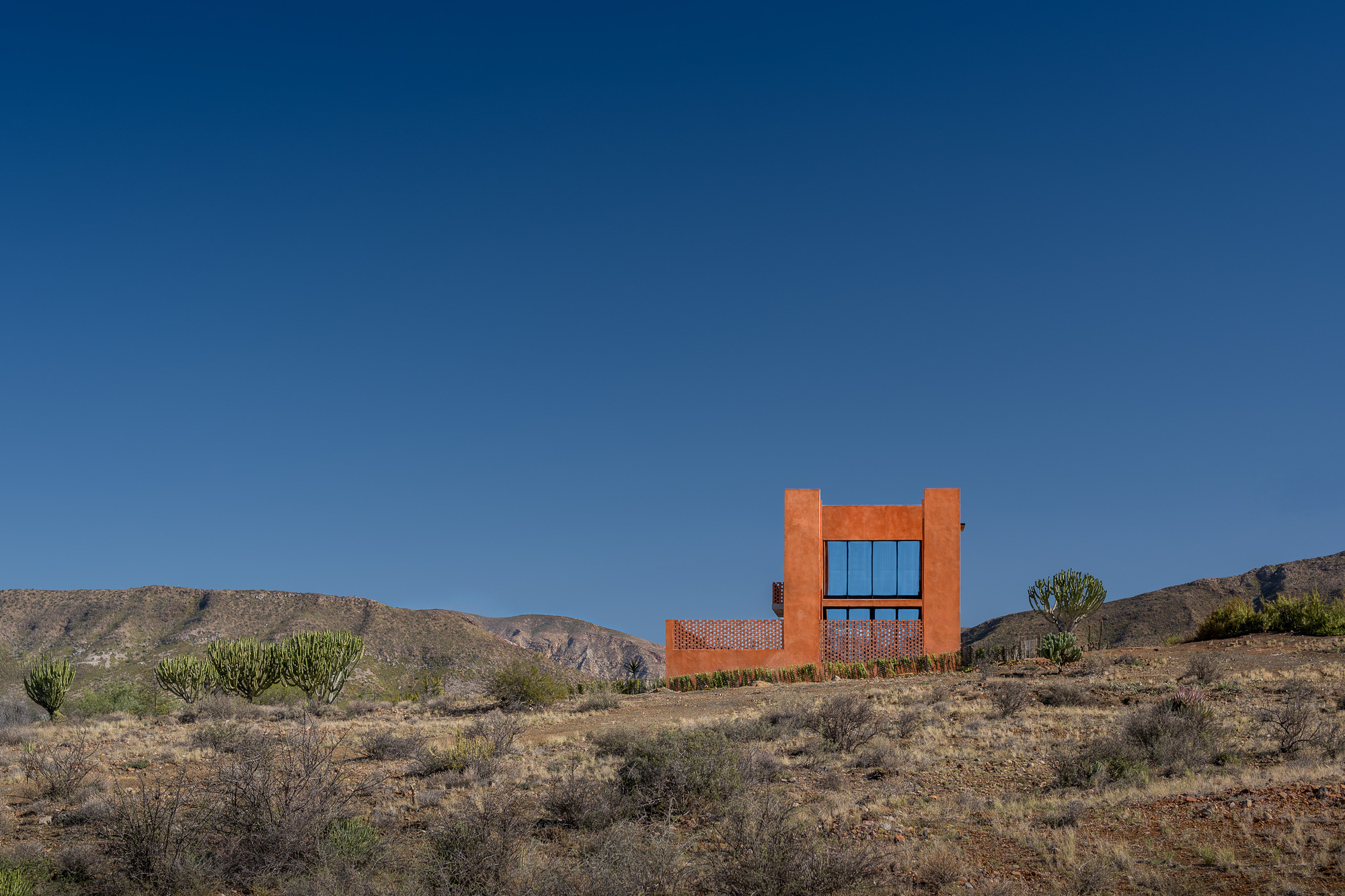 PATH House / Hendre Bloem Interior Design