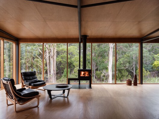 Simpsons Bay House / Dock4 Architects Simpsons Bay House / Dock4 Architects - Interior Photography, Living Room, Wood, Beam