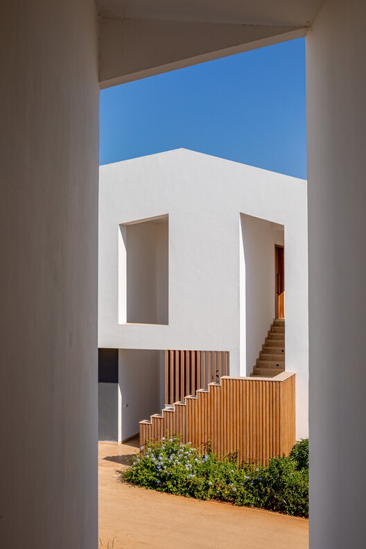 Centro Sociocultural de Kenitra / AGA STUDIO Centro Sociocultural de Kenitra / AGA STUDIO - Fotografía exterior