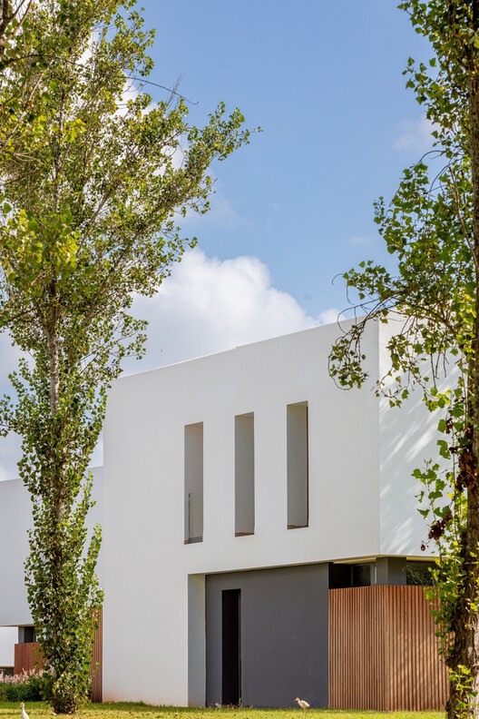Centro Sociocultural de Kenitra / AGA STUDIO Centro Sociocultural de Kenitra / AGA STUDIO - Fotografía exterior, Jardín