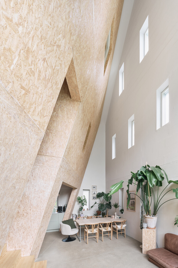 The Town House / Sigurd Larsen