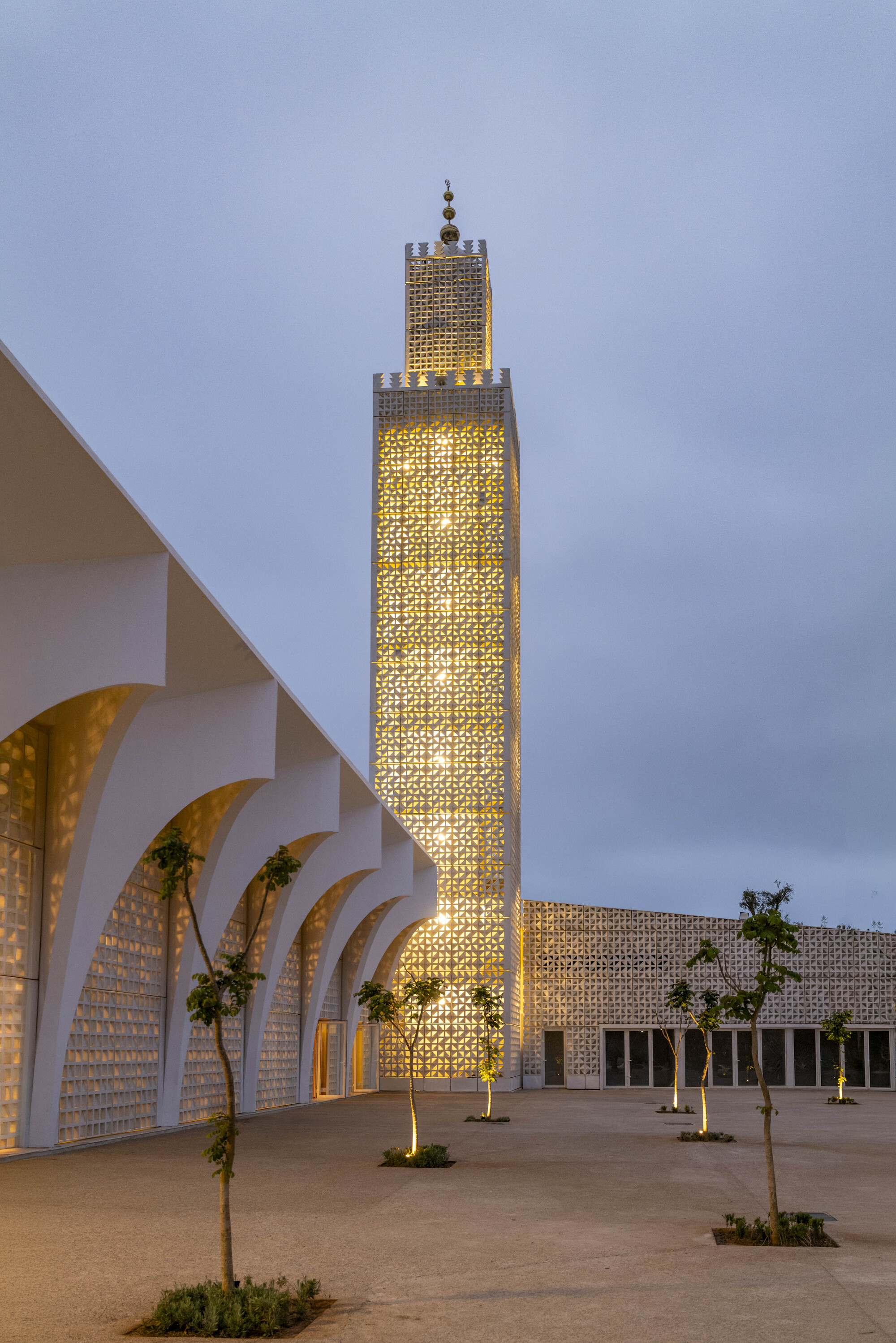 Una mezquita marroquí convierte su cubierta en jardín y paseo público, vista 5