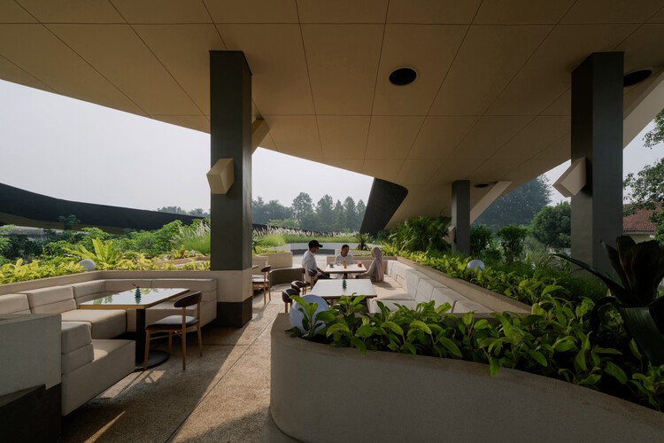 Mitte Oblique Garden / RAD+ar (Araştırma Sanatsal Tasarım + mimari) - İç Mekan Fotoğrafçılığı, Bahçe, Avlu