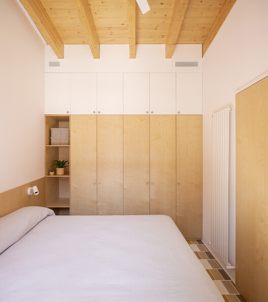 Hostafrancs House / Parramon + Tahull Arquitectes - Interior Photography, Bedroom, Wood, Bed