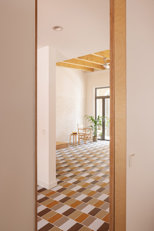 Hostafrancs House / Parramon + Tahull Arquitectes - Image 13 of 19