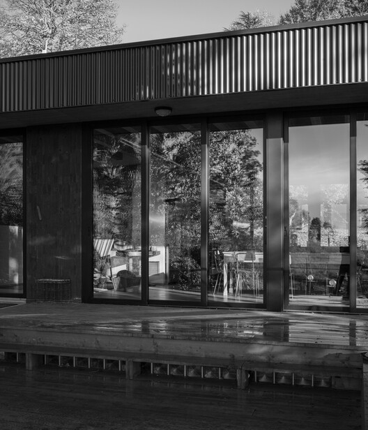 An unfinished domestic device as a threshold between interior and landscape / EX. An unfinished domestic device as a threshold between interior and landscape / EX. - Image 12 of 23