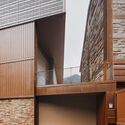Mixed-Use Office, Warehouse and Parking Building / KF arquitectes -           Parking