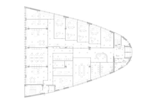Edifício de Uso Misto de Escritórios, Depósito e Estacionamento / KF arquitectes Edifício de Uso Misto de Escritórios, Depósito e Estacionamento / KF arquitectes - Imagem 26 de 28