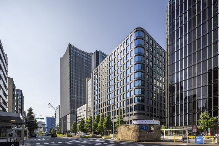 Edificio de oficinas Yaesu Daibiru / Nikken Sekkei - Imagen 7 de 32