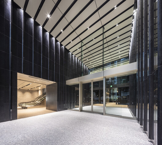 Edificio de oficinas Yaesu Daibiru / Nikken Sekkei - Imagen 16 de 32