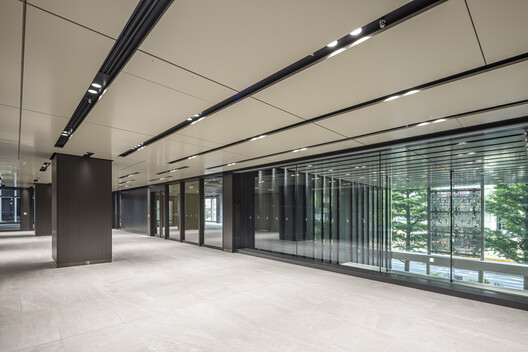 Edificio de oficinas Yaesu Daibiru / Nikken Sekkei - Imagen 18 de 32