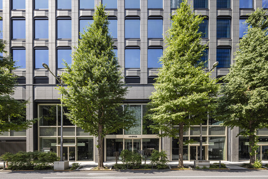 Edificio de oficinas Yaesu Daibiru / Nikken Sekkei - Imagen 8 de 32