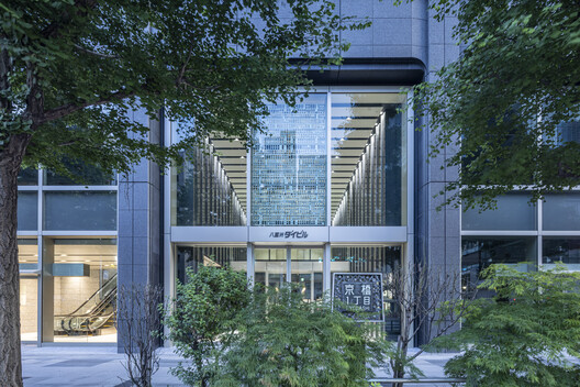 Edificio de oficinas Yaesu Daibiru / Nikken Sekkei - Imagen 4 de 32