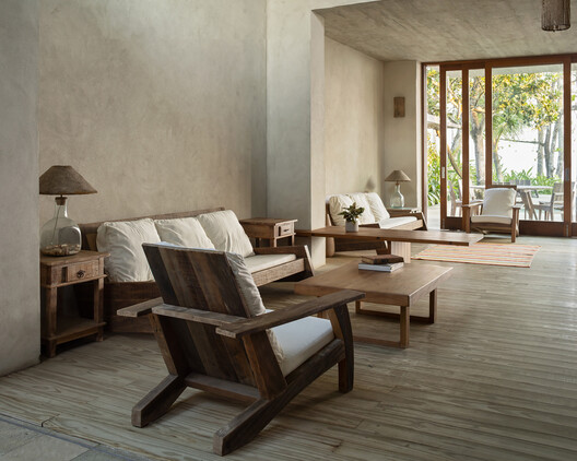 JQY House / André Becker JQY House / André Becker - Interior Photography, Living Room, Wood, Table, Chair