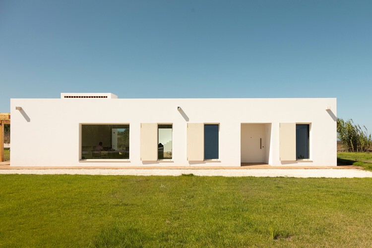 Casa em Pouca Farinha / Ana Teresa Niza + Ana Rita Marques - Exterior Photography, Houses