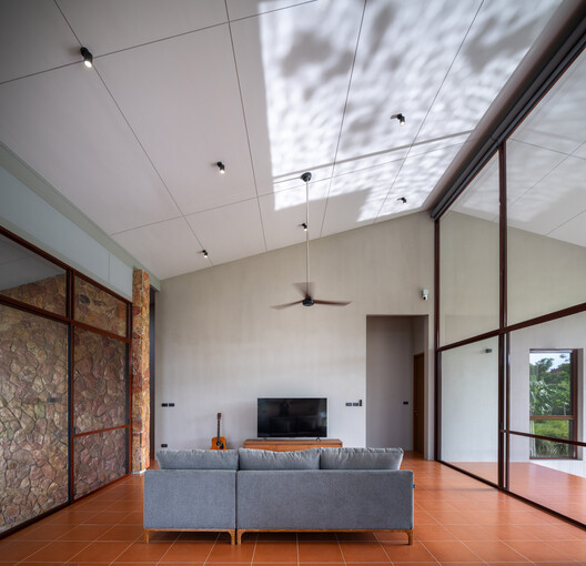 Baan Rim Bua House / VYN Studio Baan Rim Bua House / VYN Studio - Fotografia de Interiores