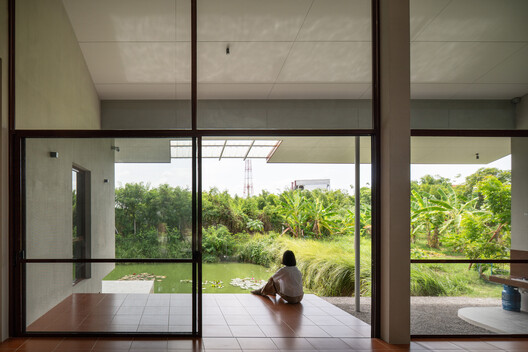 Baan Rim Bua House / VYN Studio Baan Rim Bua House / VYN Studio - Fotografia de Interiores, Vidro