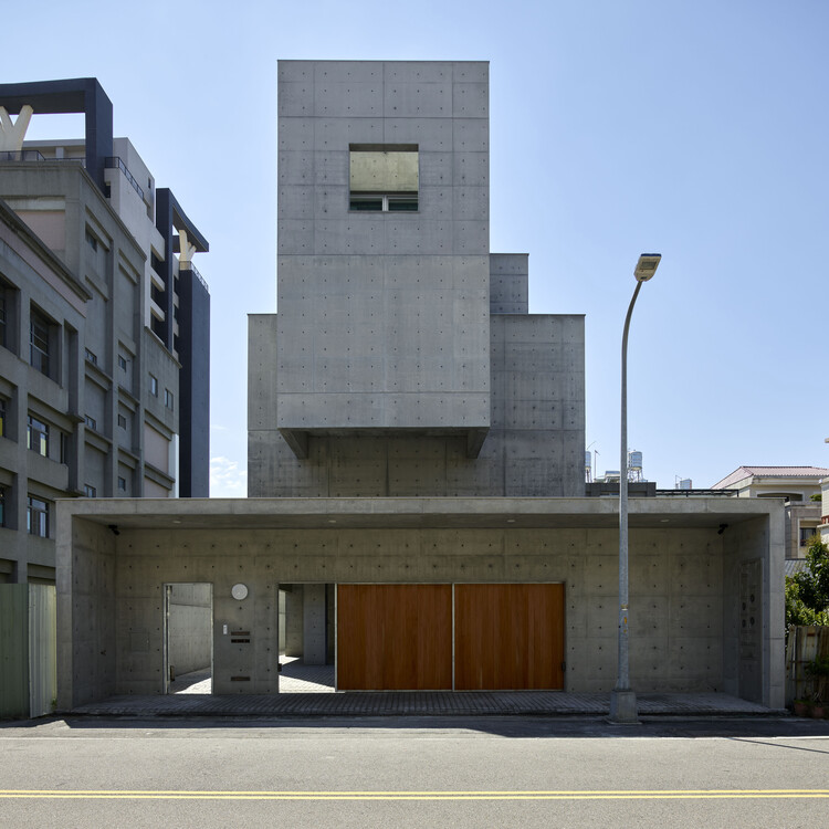 Fengyuan Residence / Mao, Shen-Chiang Architecture Studio - Exterior Photography, Houses