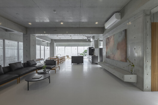 Fengyuan Residence / Mao, Shen-Chiang Architecture Studio Fengyuan Residence / Mao, Shen-Chiang Architecture Studio - Interior Photography, Living Room, Chair