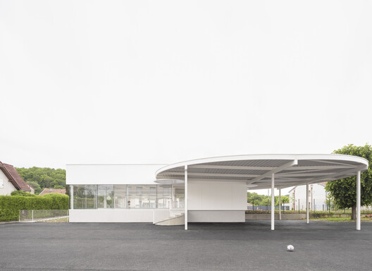 STATION-SERVICE / GENS STATION-SERVICE / GENS - Image 6 of 14