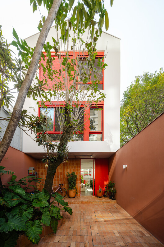 Casa Votupoca / ARKITITO Arquitetura - Image 7 of 32