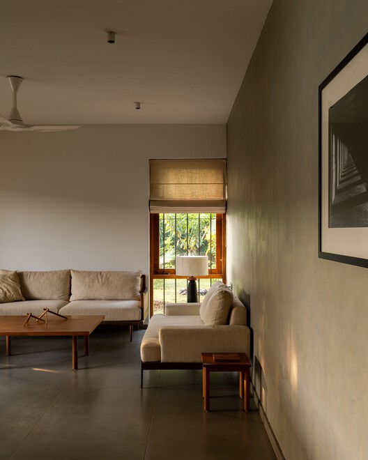 House Beyond the Mango Trees / inLe architects House Beyond the Mango Trees / inLe architects - Interior Photography, Living Room, Wood, Lighting