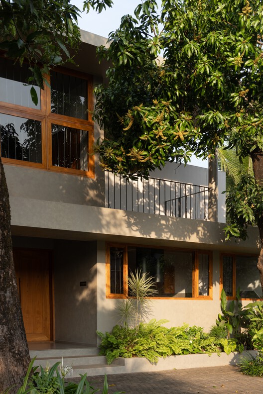 House Beyond the Mango Trees / inLe architects - Exterior Photography, Balcony