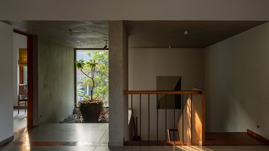 House Beyond the Mango Trees / inLe architects House Beyond the Mango Trees / inLe architects - Image 4 of 31