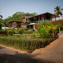 Bare Brick House / Yuuga Design Collective - Exterior Photography, Houses, Garden, Balcony