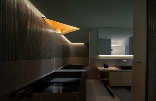 La Piel de la Casa de Piel / CANs architecture studio La Piel de la Casa de Piel / CANs architecture studio - Fotografía interior, Madera, Iluminación