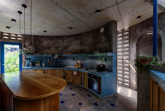 Casa Bifamiliar / Khuon Studio - Imagen 9 de 28