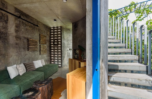 Casa Bifamiliar / Khuon Studio - Imagen 4 de 28