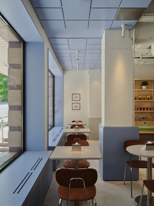 Sangwich Club / east bureau - Image 5 of 25