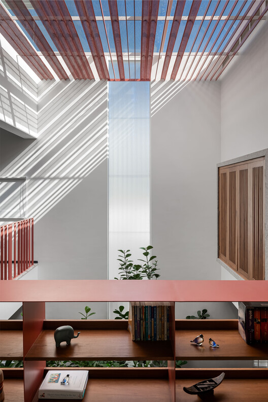 Kian Residence / Kamat & Rozario Architecture - Image 4 of 23