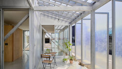 House OY / 1-1 Architects